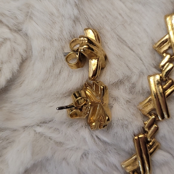 XXX Bracelet and Earring Set - Picture 6 of 6